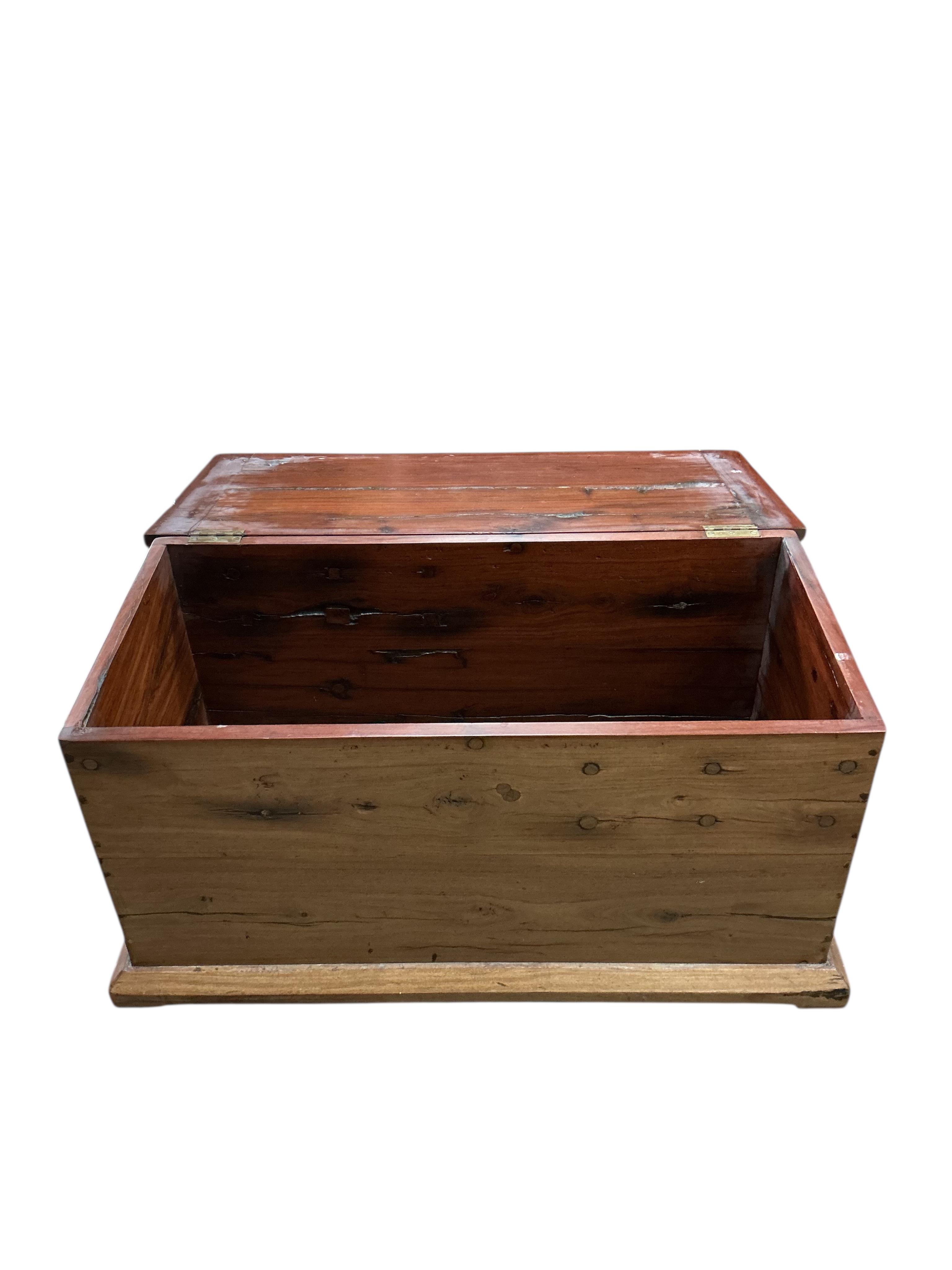 A railway sleeper hardwood trunk, width 99cm, depth 48cm, height 50cm